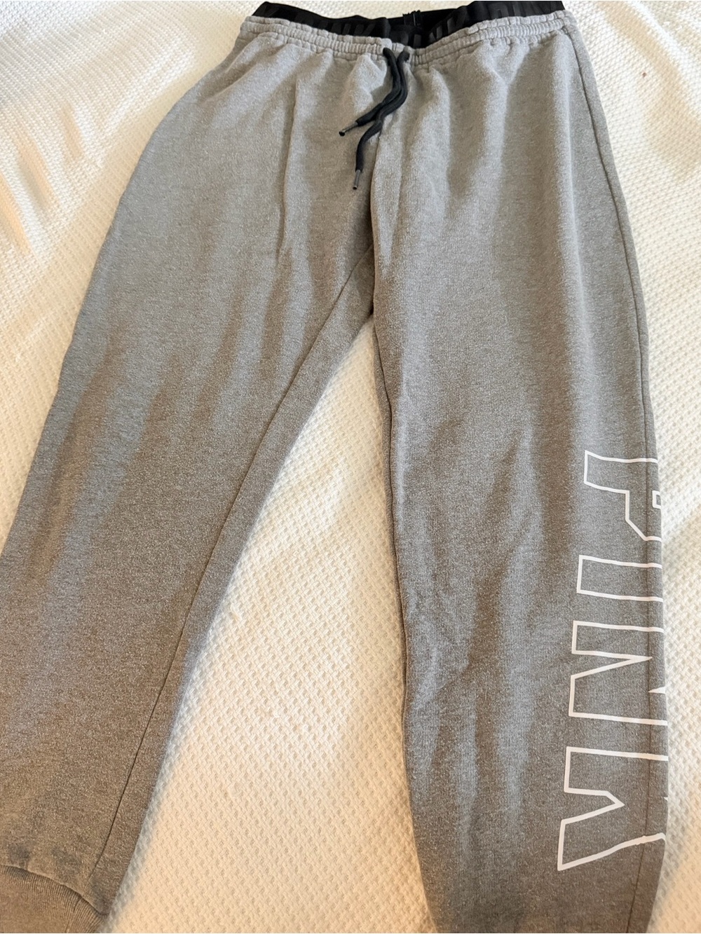 PINK Victoria’s Secret Gray Logo Jogger Sweatpants – Size Small